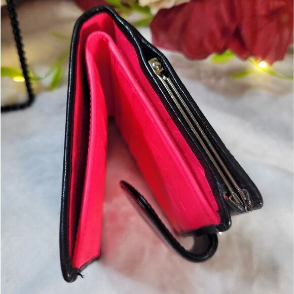 Authentic Chanel Camdon Wallet with box and dustbag - Picture 15 of 17